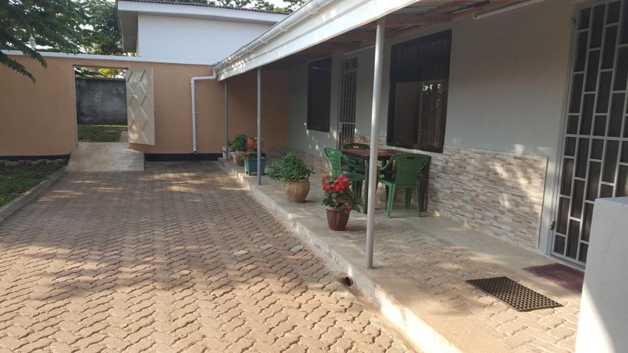 Kilimanjaro Country House Моши Экстерьер фото